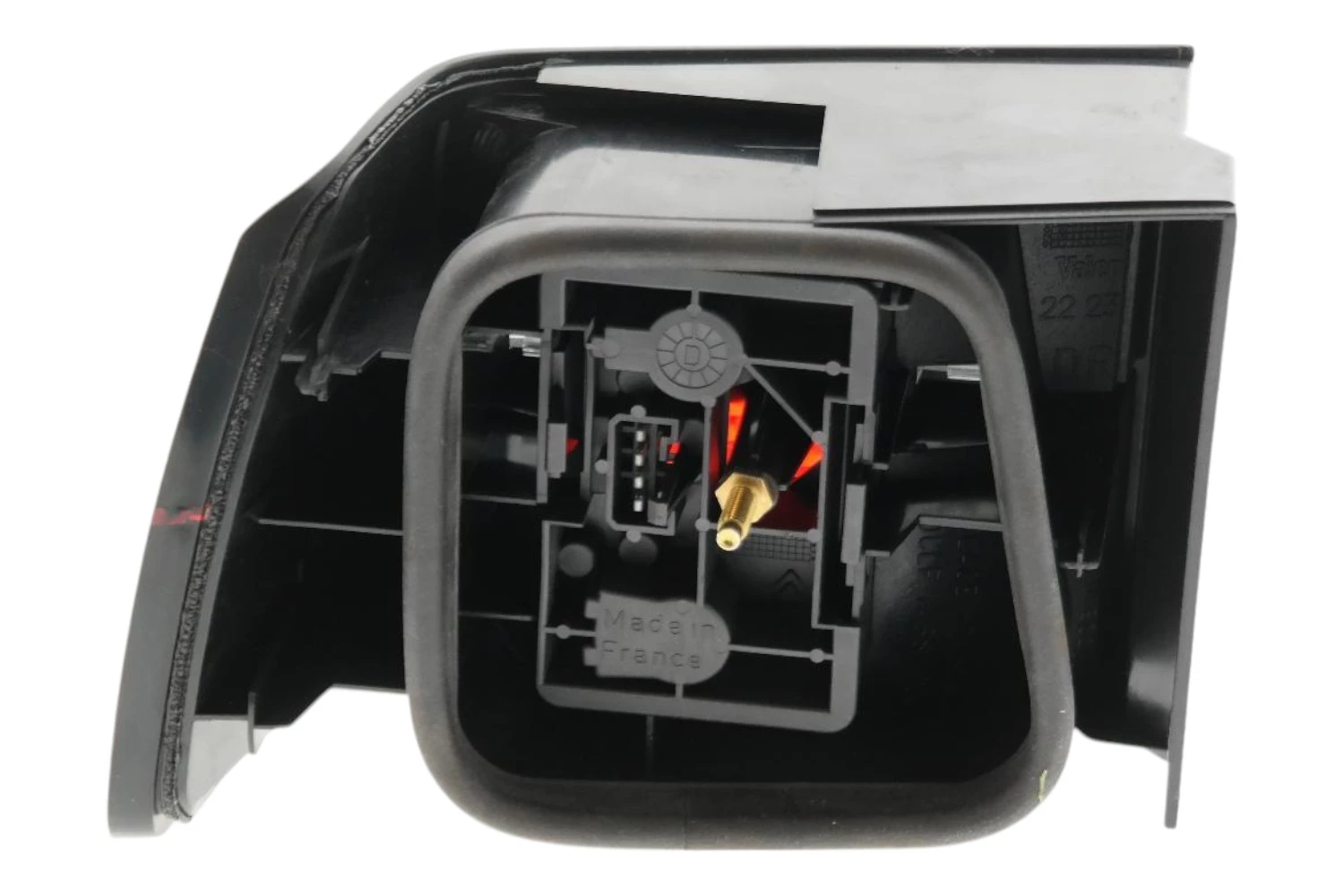 Right rear light (C33BLM)